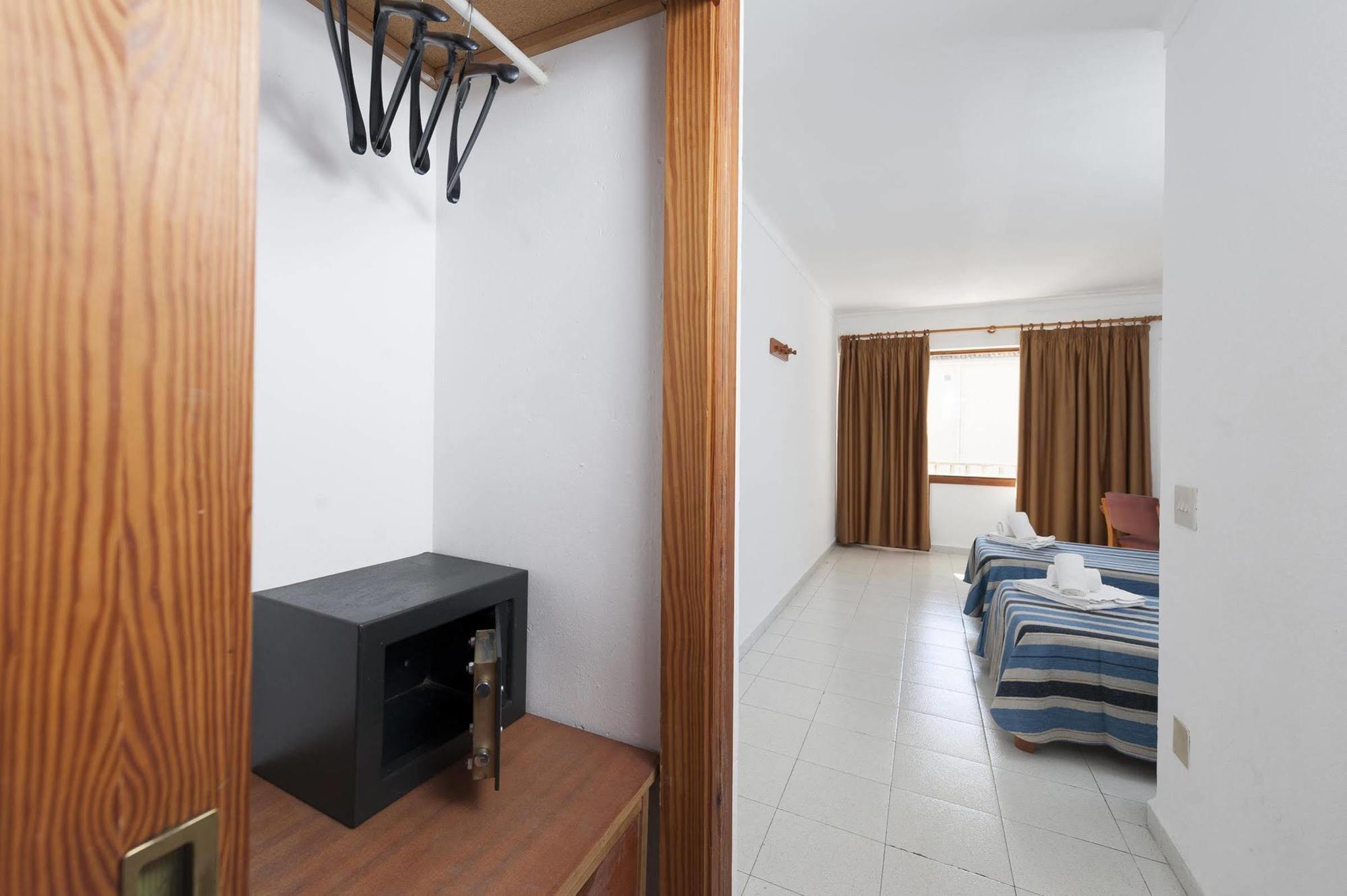 Hostal Casa Bauza Cala Ratjada  Buitenkant foto